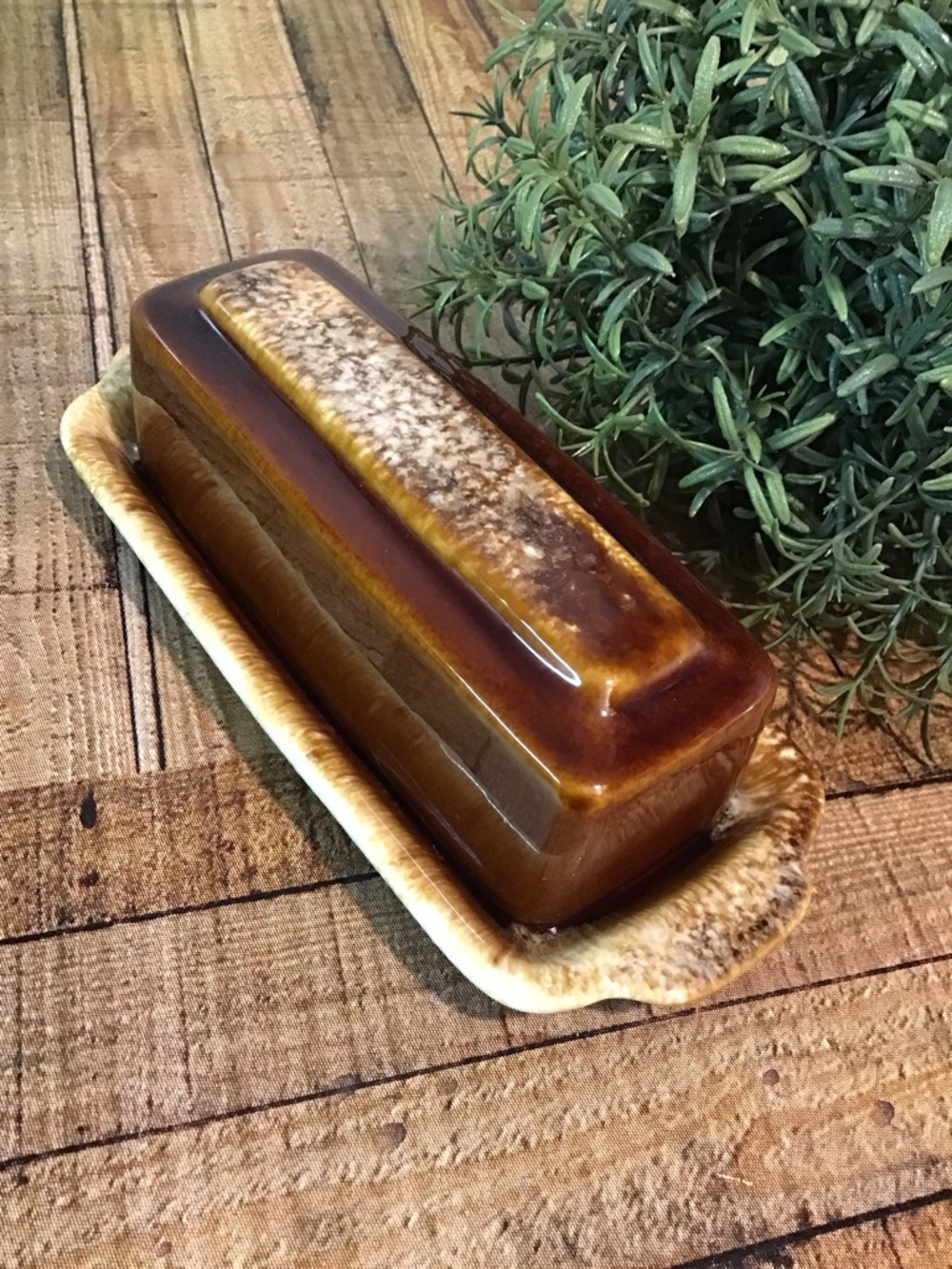 ♥️5/25$ Hull USA butter dish
